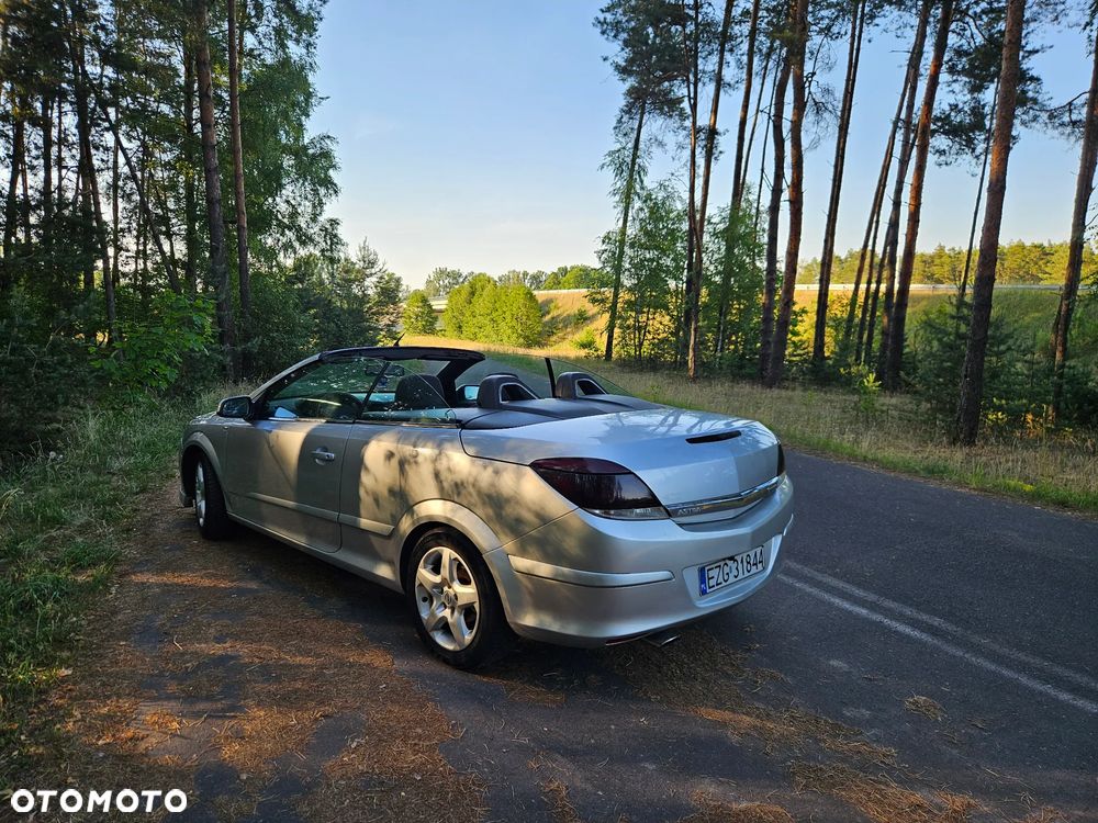 Opel Astra - 4