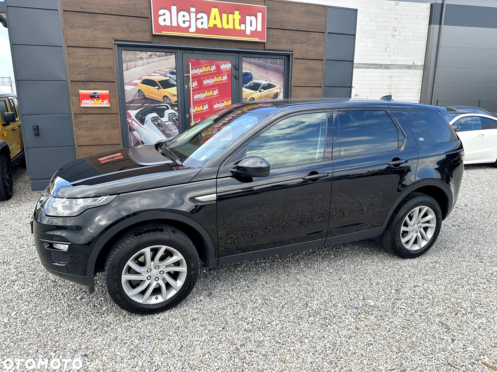 Land Rover Discovery Sport - 10