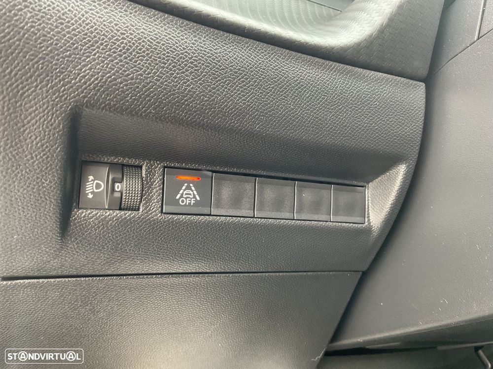 Peugeot 2008 1.2 PureTech Active Pack - 22