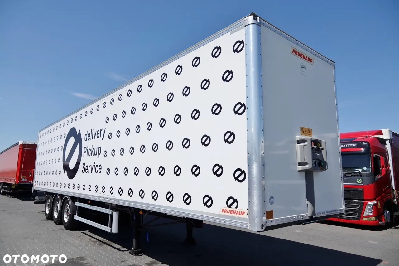 Fruehauf KONTENER / KOFFER / ROLETA / PODŁOGA BARDZO MOCNA : SZYNA-DESKA / 2022 - 2
