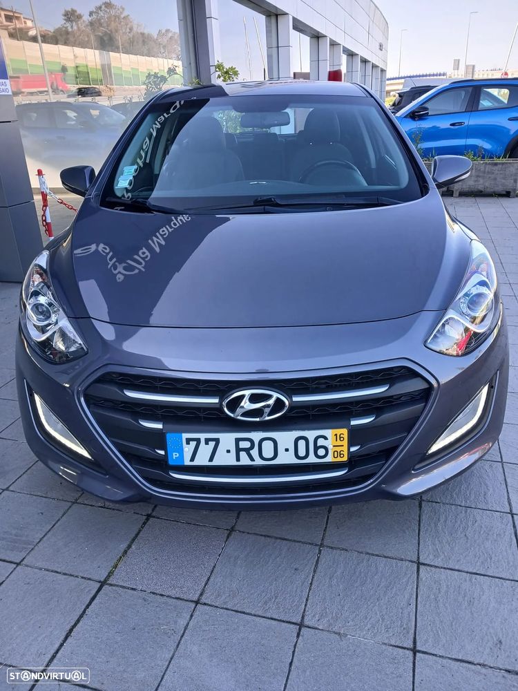 Hyundai i30 1.6 CRDI Blue Style - 2