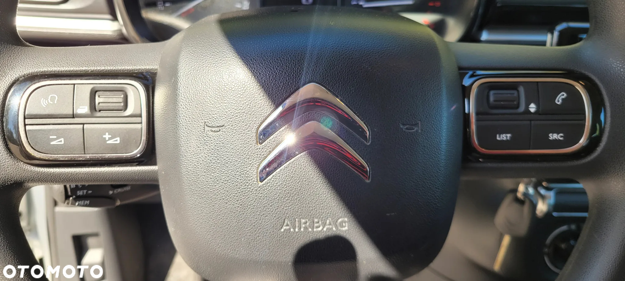Citroën C3 1.2 PureTech Exclusive - 20