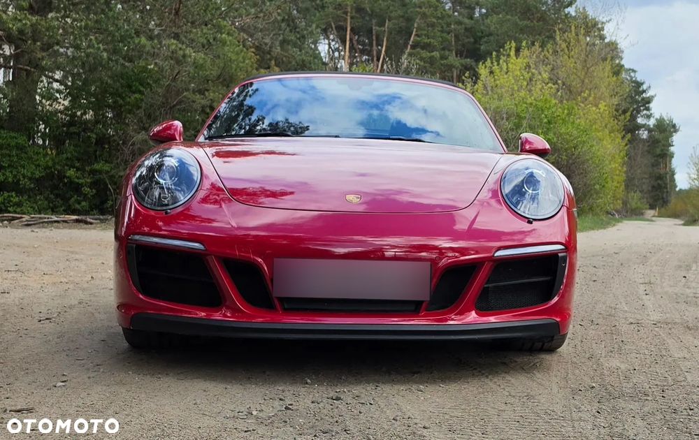 Porsche Carrera GT - 2