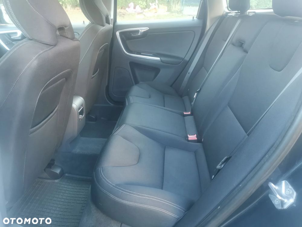 Volvo XC 60 D4 Summum - 9