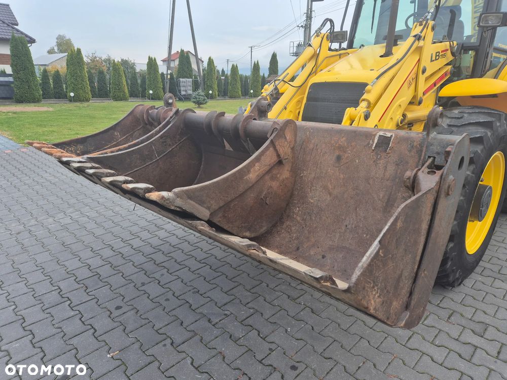 New Holland LB115B/ Maszyna sprowadzona/ - 26