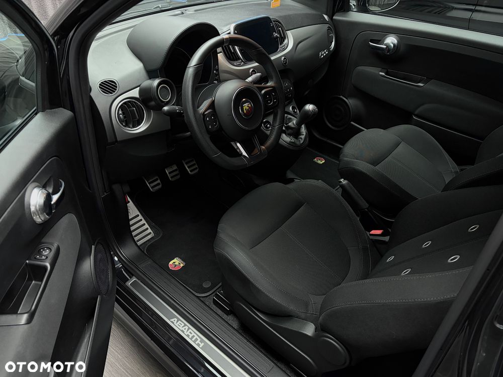 Abarth 595 1.4 T-Jet 16v Pista - 16
