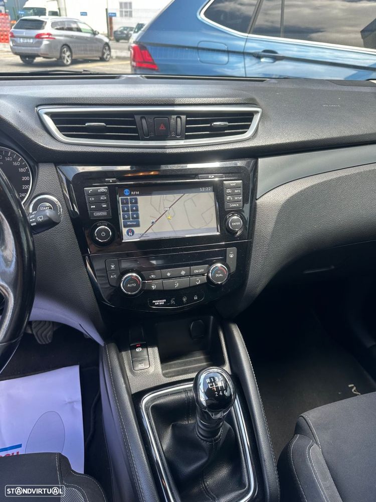Nissan Qashqai 1.5 dCi N-Connecta 18 - 11