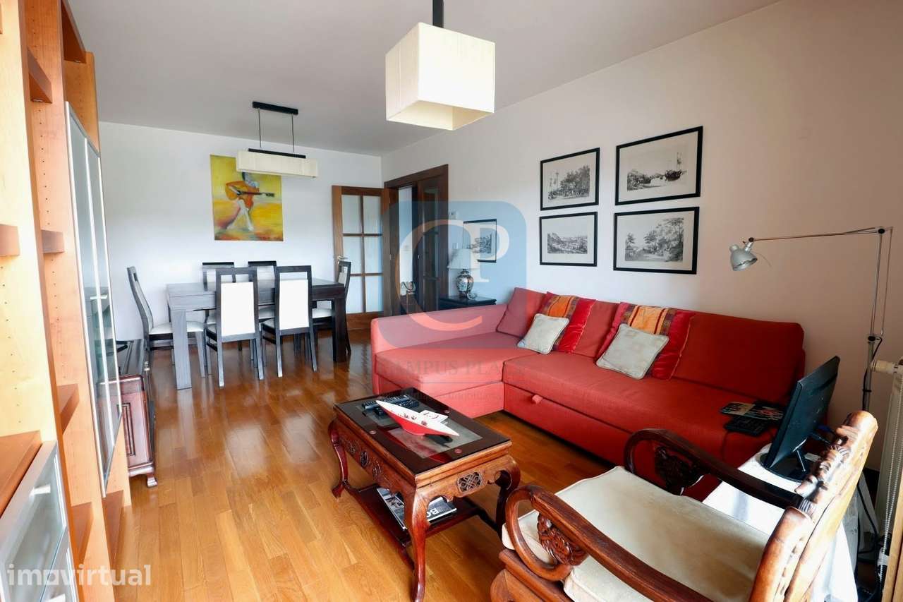 Apartamento T1 com vistas para o Rio Douro em Lordelo do Ouro - Grande imagem: 2/19