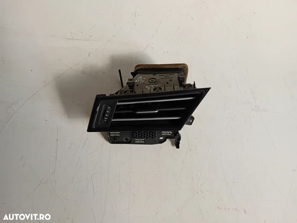 Grila Ventilatie Bord Stanga Vw Passat B8 AN 2014-2020 Volan Stanga Motor DFG - 5