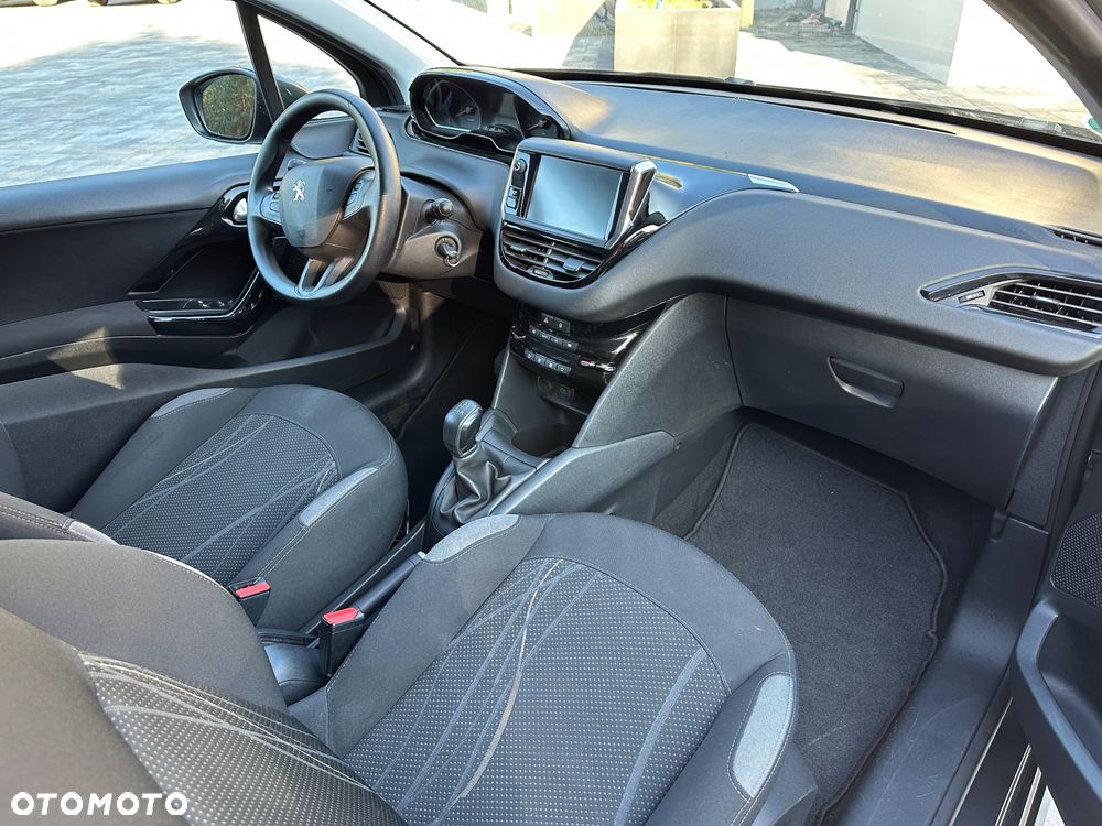 Peugeot 208 1.4 VTi Active - 4