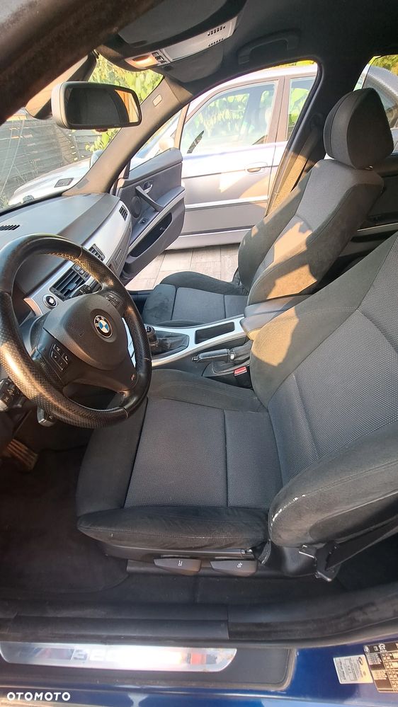 BMW Seria 3 330i - 9