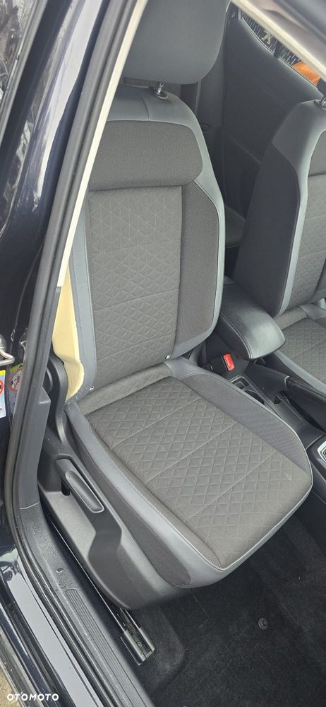 Volkswagen T-Cross 1.0 TSI OPF R-Line - 23