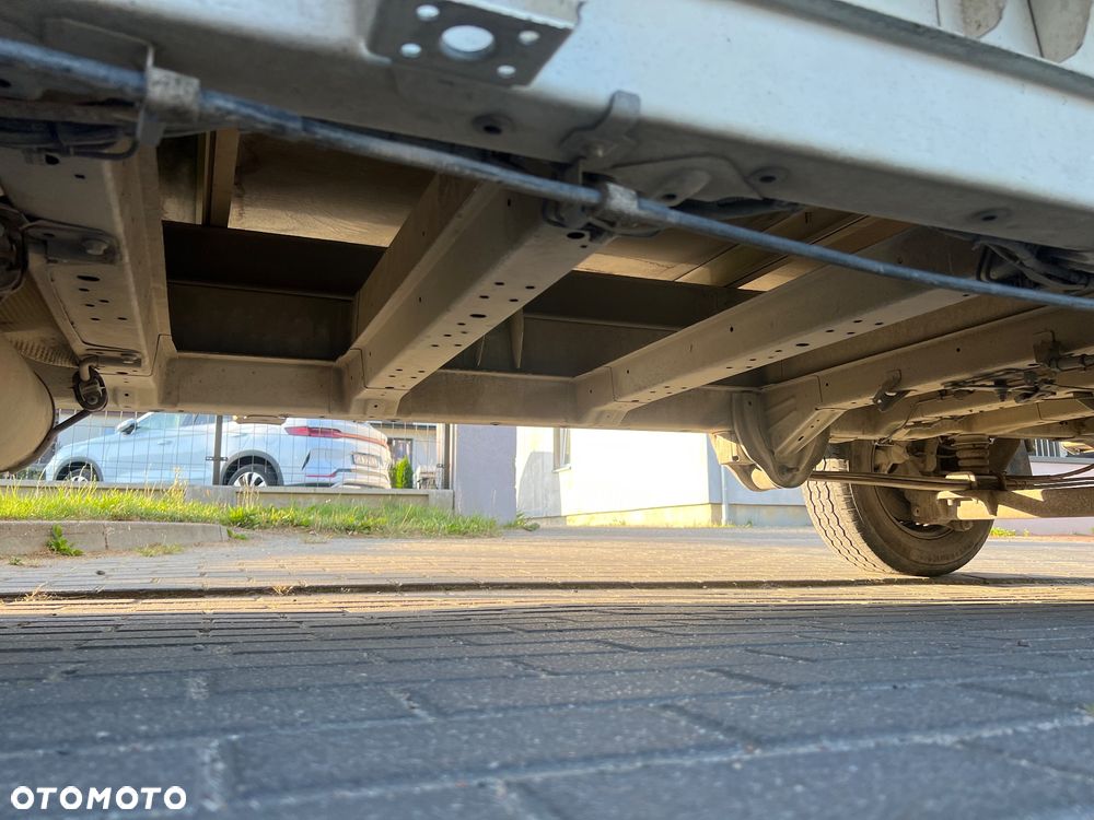 Peugeot Boxer 2.2 120KM Klima, webasto, zero rdzy - 15