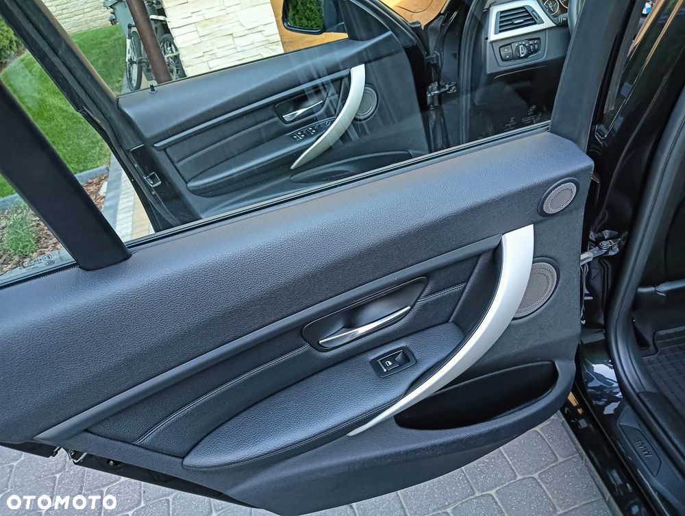 BMW Seria 3 - 21