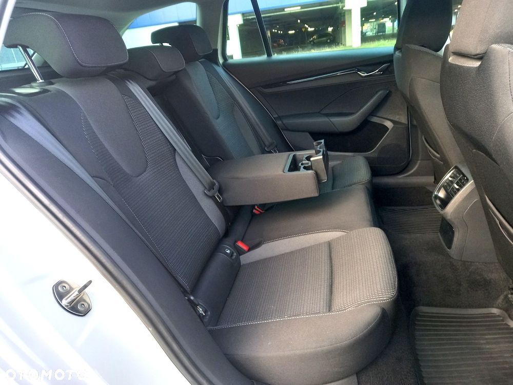 Skoda Octavia 1.5 TSI GPF ACT Ambition - 11