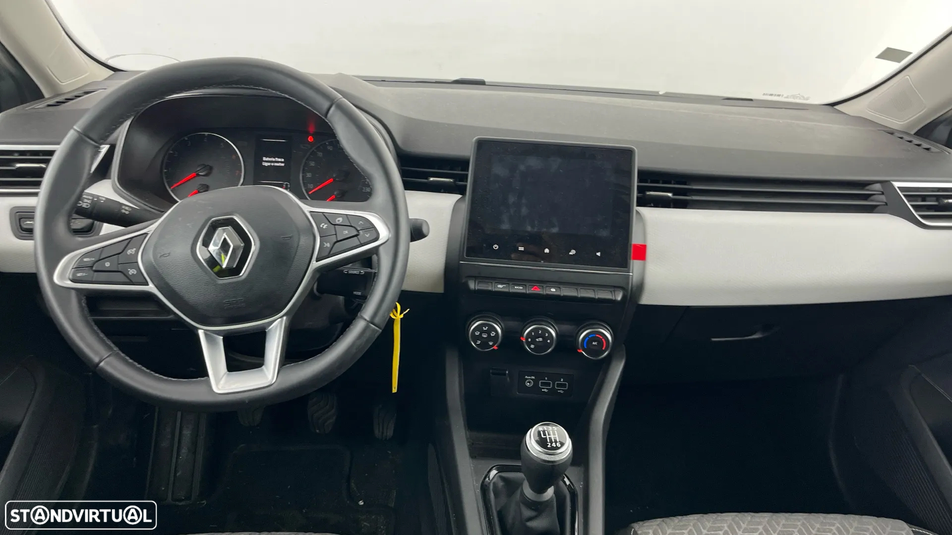 Renault Clio 1.0 TCe Evolution Bi-Fuel - 9