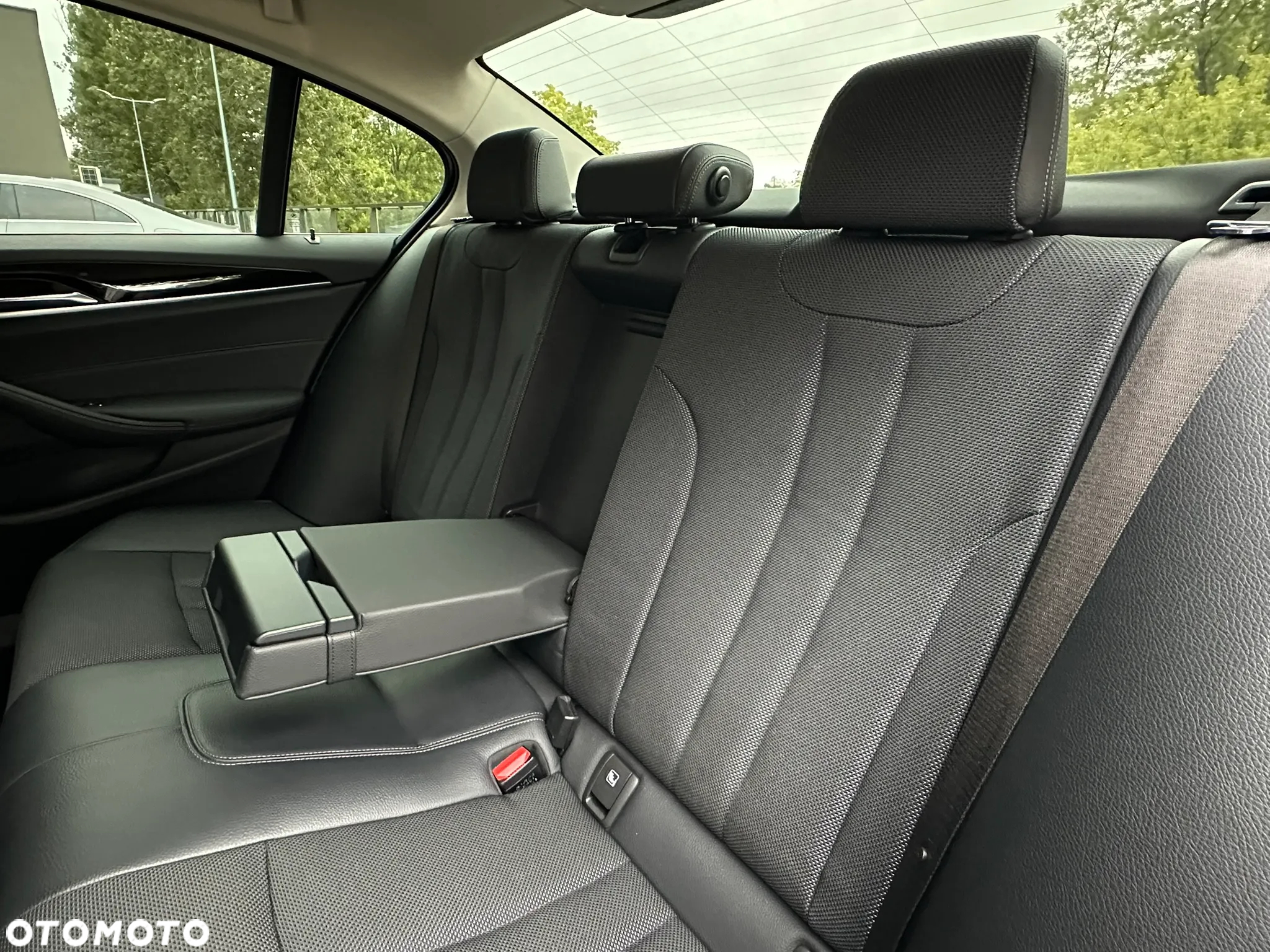 BMW Seria 5 520d xDrive Sport Line sport - 27