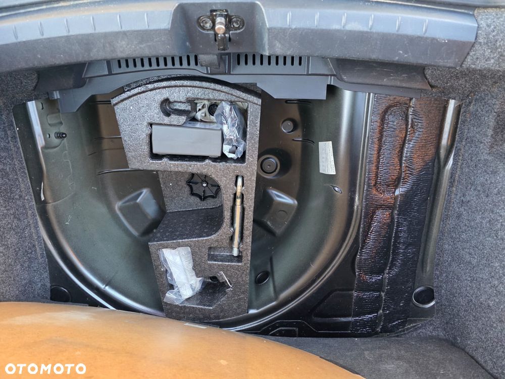 Seat Ibiza SC 1.2 TSI Ecomotive Sport - 10