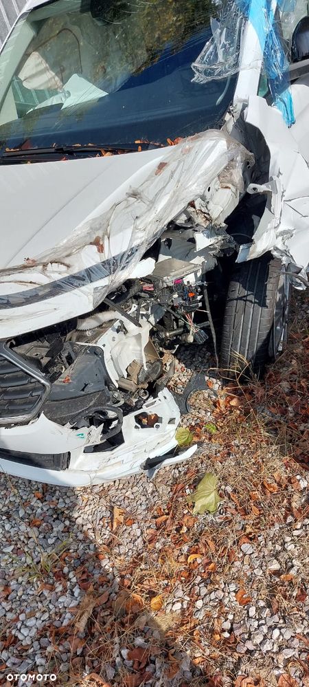 Ford Tourneo Connect 2.0 EcoBlue Titanium - 10