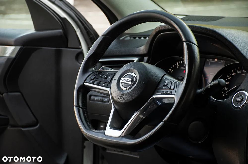 Nissan Qashqai 1.6 DIG-T 360 - 25