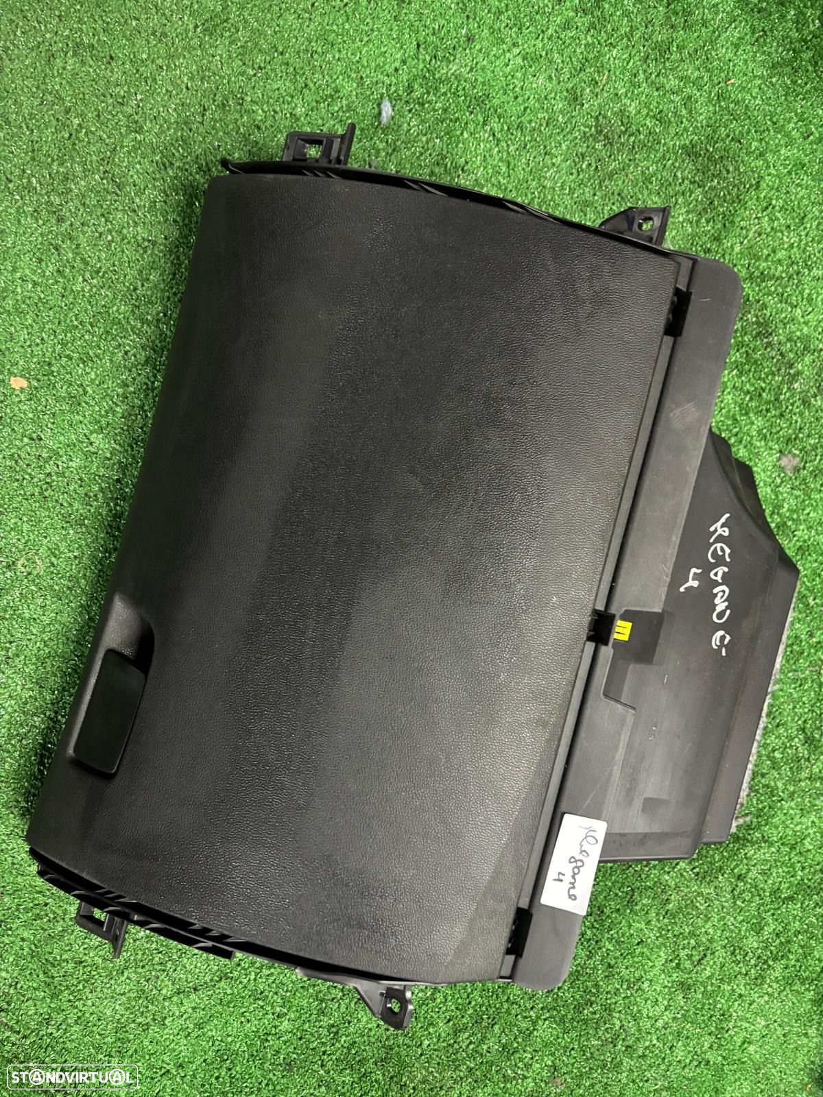 Porta Luvas Renault Megane 4 - 1