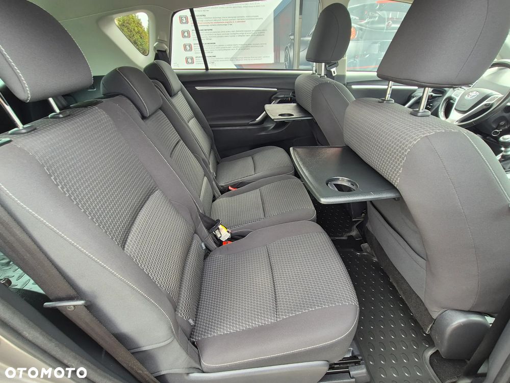 Toyota Verso 1.6 D-4D Prestige - 29