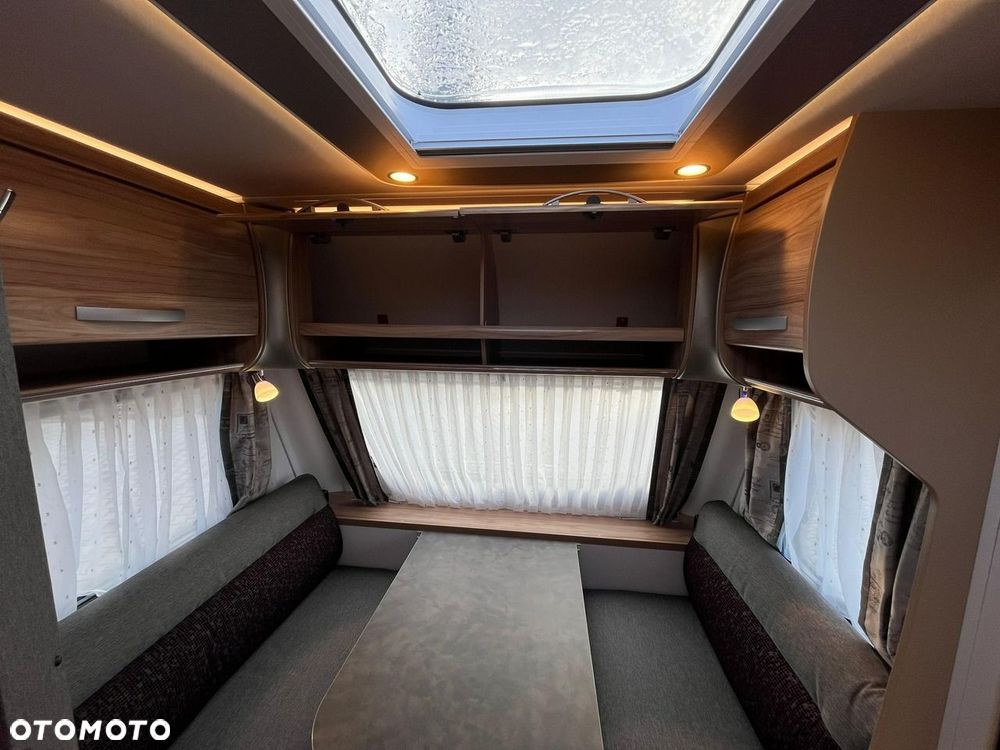 Hymer-Eriba Nova Light 442 - 23
