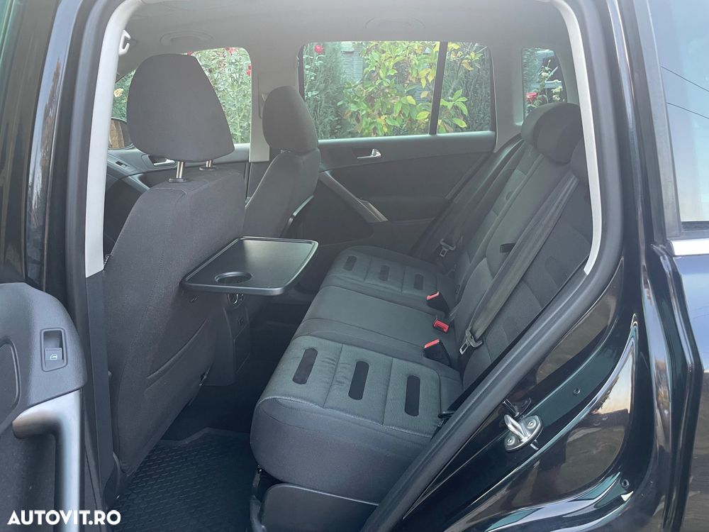 Volkswagen Tiguan - 19