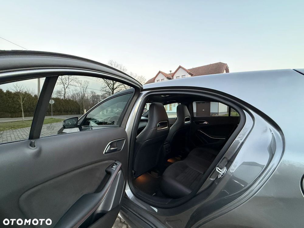 Mercedes-Benz Klasa A 200 7G-DCT AMG Line - 22