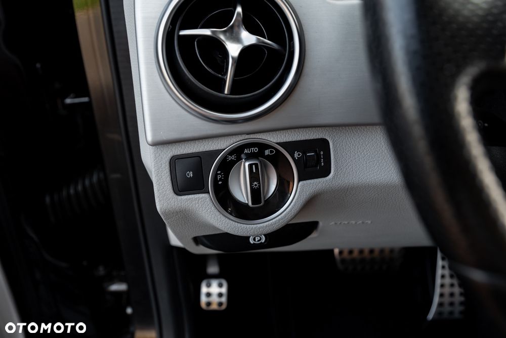 Mercedes-Benz GLK 250 CDI DPF 4Matic BlueEFFICIENCY 7G-TRONIC - 30