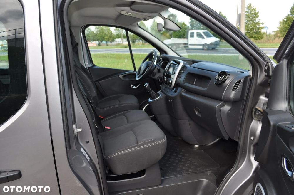 Renault TRAFIC - 12