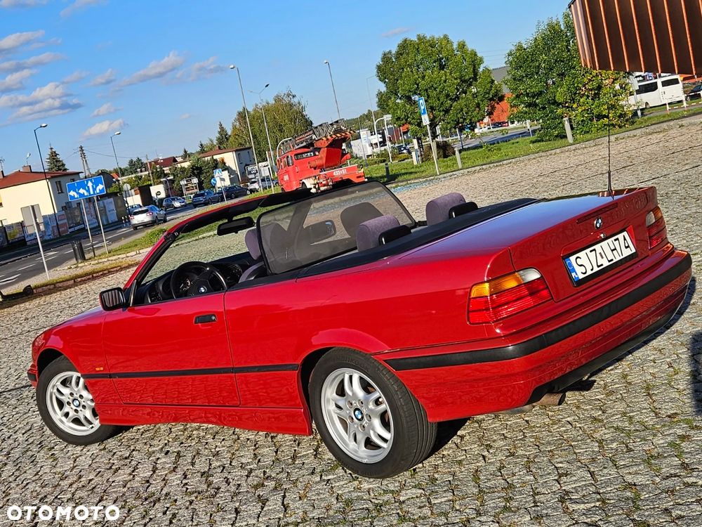 BMW Seria 3 318i - 5