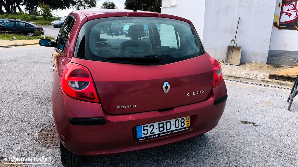 Renault Clio 1.2 16V Confort Privilège - 27