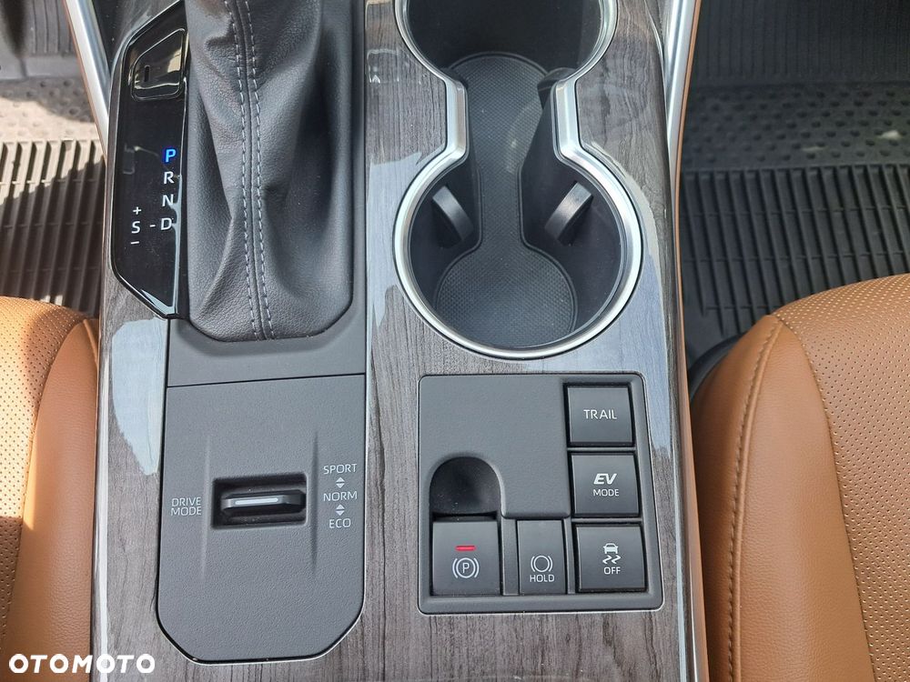 Toyota Highlander - 11