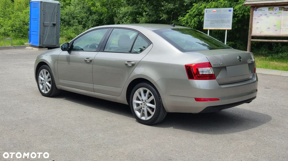 Skoda Octavia 2.0 TDI Elegance - 9