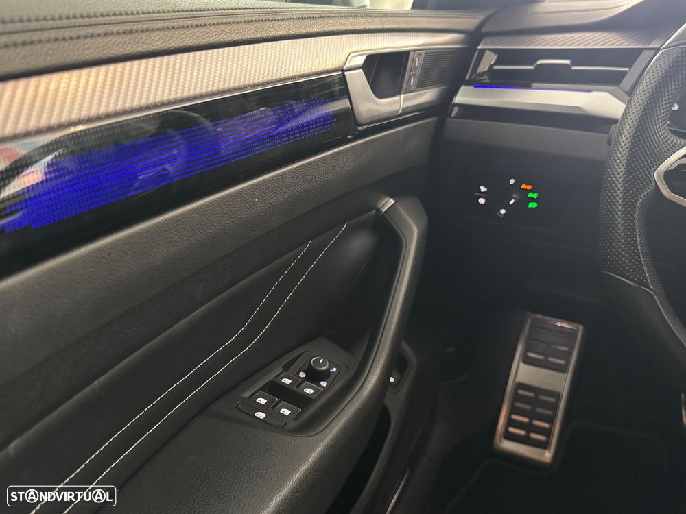 VW Arteon Shooting Brake 1.4 TSI eHybrid R-Line - 17