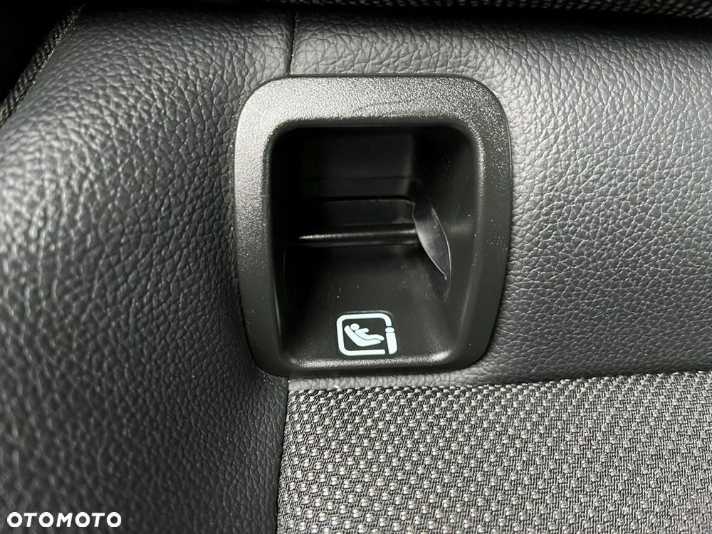 Mercedes-Benz Klasa B 180 d 7G-DCT Edition 2020 - 12