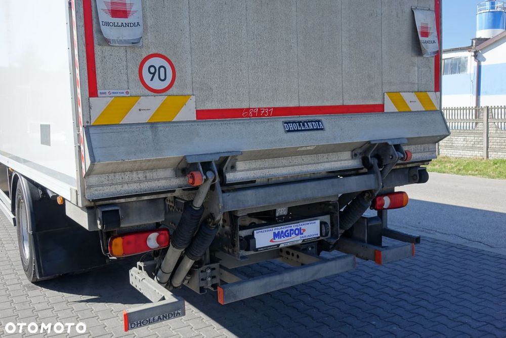 DAF LF 320 EURO 6/ CHŁODNIA PLASTOBLOK / CARRIER SUPRA 850Mt / AUTOMAT / DRZWI / WINDA ZAŁADUNKOWA - 17