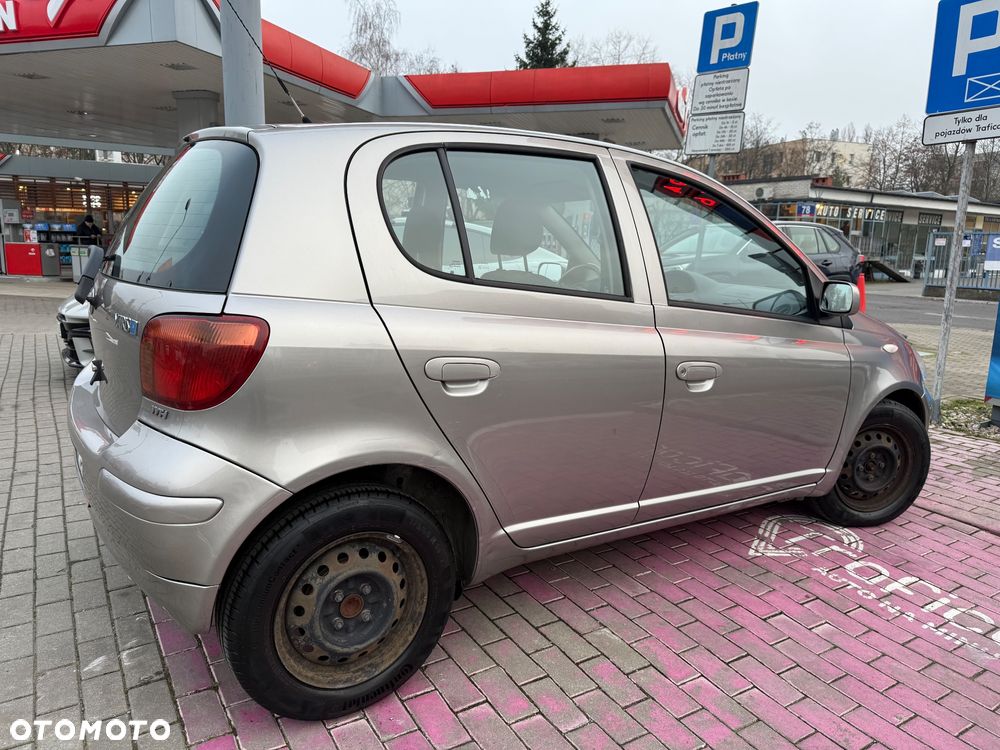 Toyota Yaris - 19