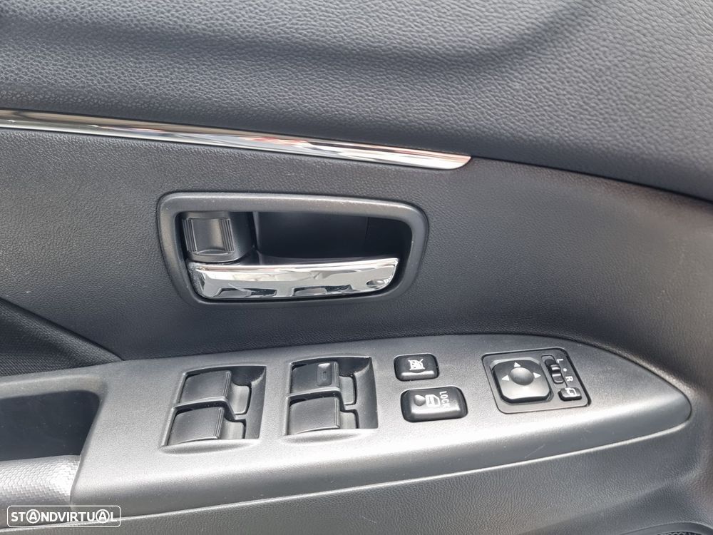 Mitsubishi ASX 1.6 Instyle - 19