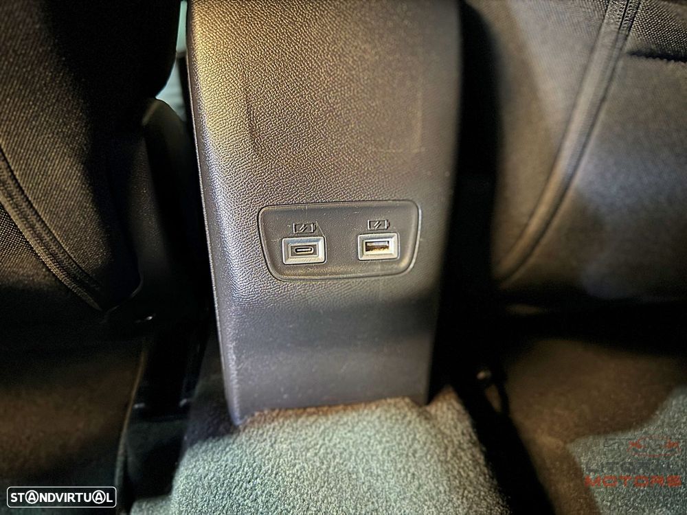 Peugeot 2008 1.2 PureTech Allure Pack - 37