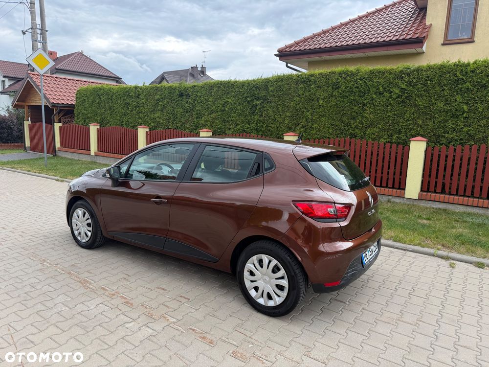 Renault Clio 1.2 16V 75 TomTom Edition - 4