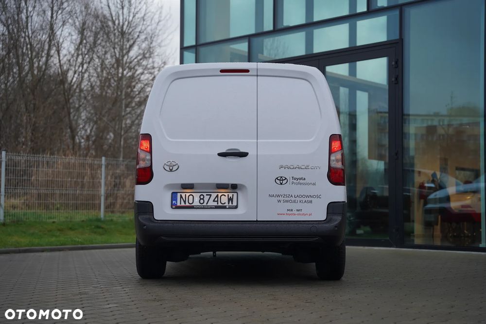 Toyota Proace City - 7