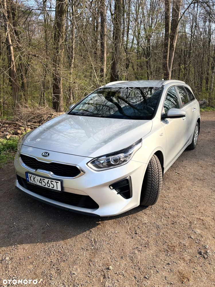 Kia Ceed 1.6 CRDi mHEV L Business Line - 1