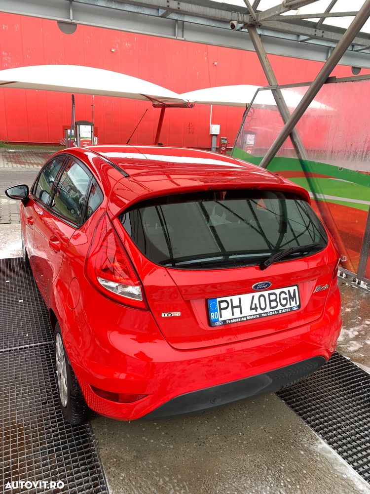 Ford Fiesta 1.4 TDCI Ambiente - 14