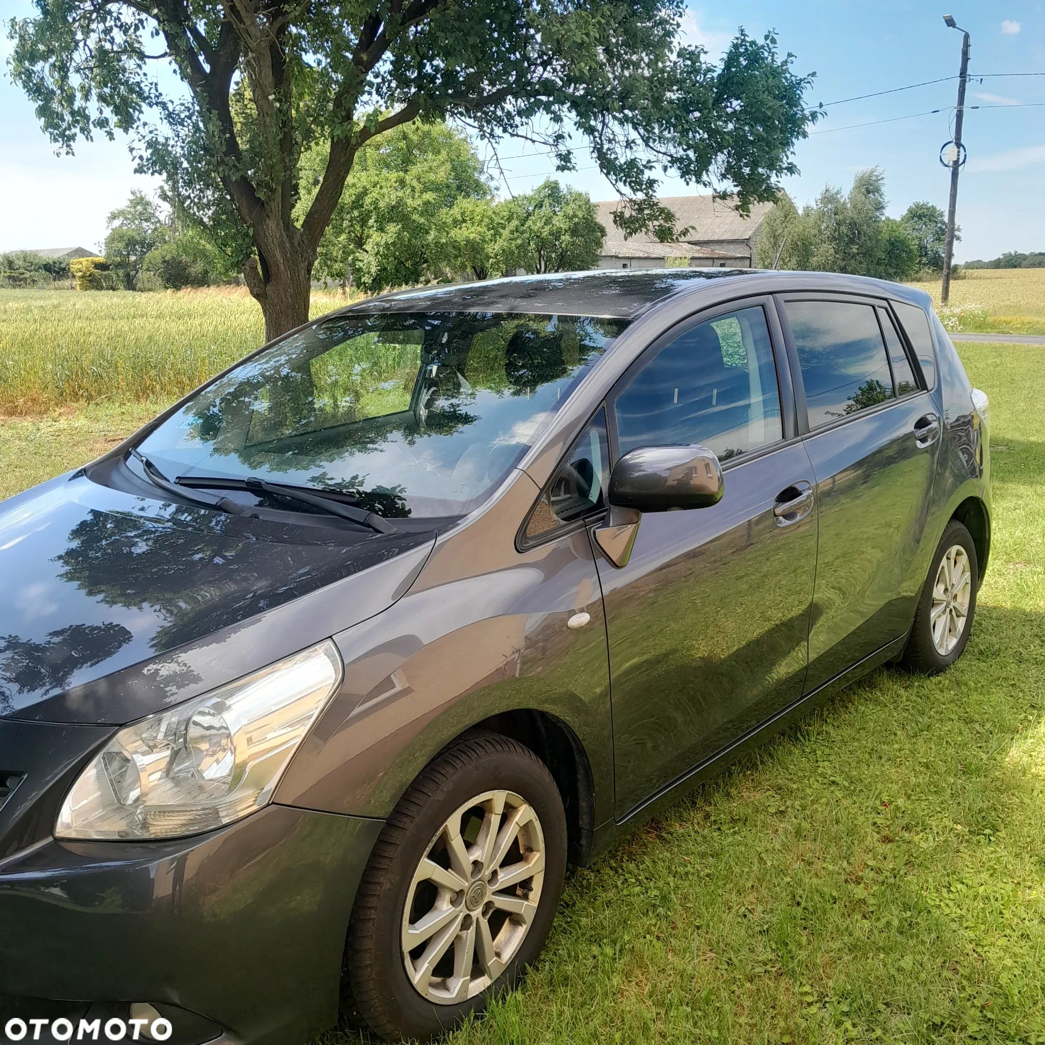 Toyota Verso 2.0 D-4D Premium - 1