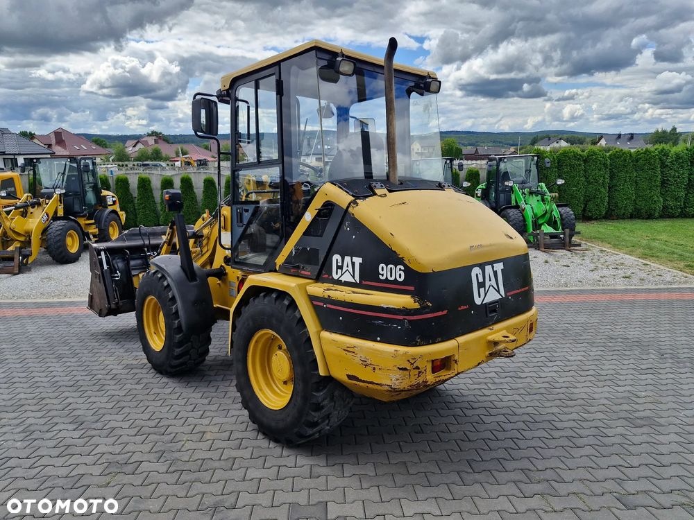 Caterpillar 906 - 3