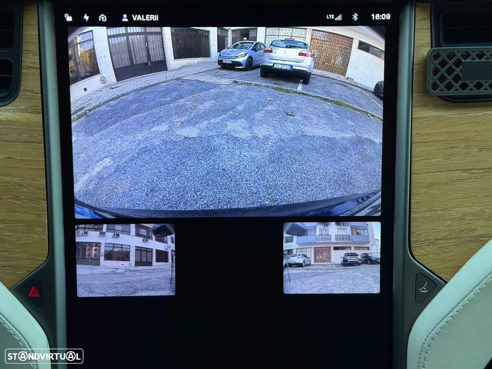 Tesla Model S 100 kWh Long Range Plus AWD - 32