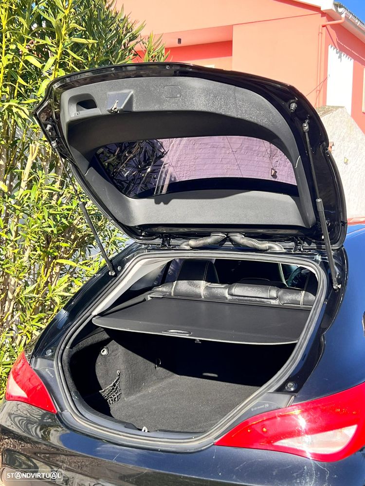 Mercedes-Benz CLA 200 d Shooting Brake Aut. - 13