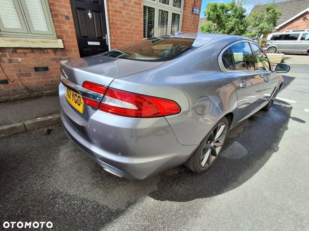 Jaguar XF 3.0 V6 D Premium Luxury - 7
